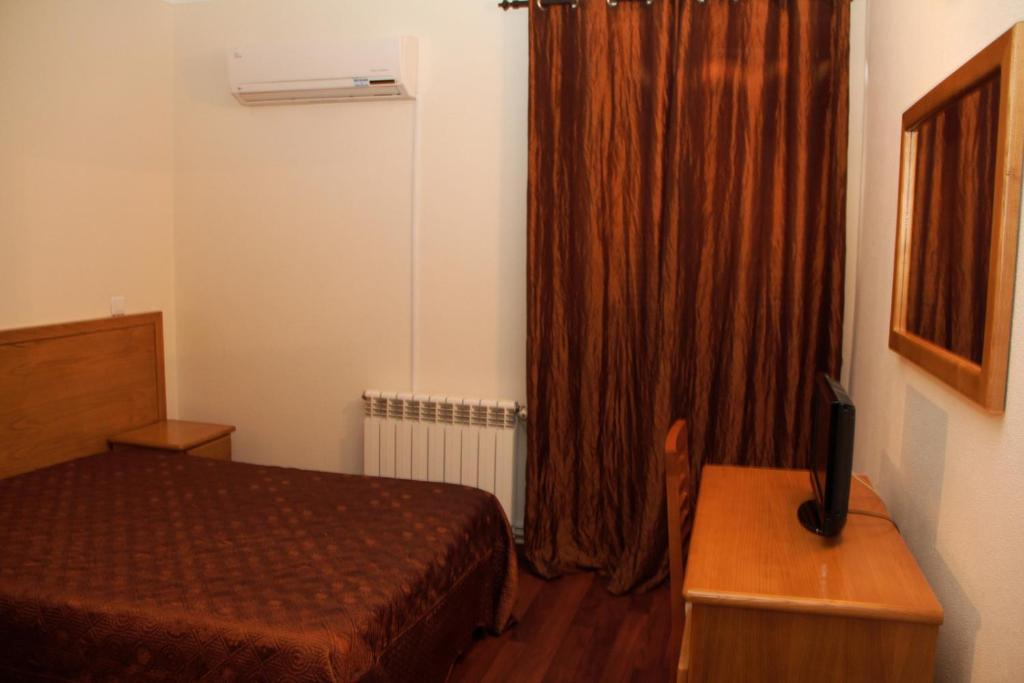 Residencial Parque Bed & Breakfast Celorico Da Beira Phòng bức ảnh